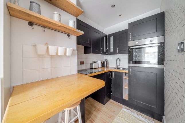 Flat 4, Xavier House, 5, Ettrick Road, West Sussex photo 2