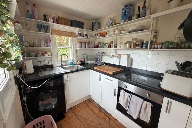 14, Penzance photo 2