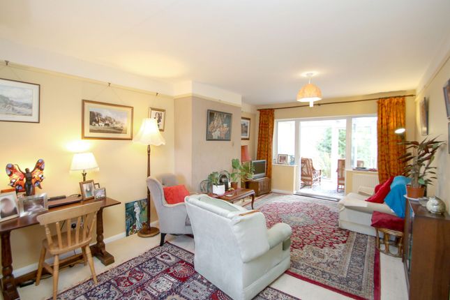 6 Shrubcote, Tenterden photo 4