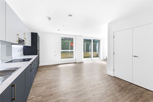Plot 0136, 1, Dukes Road, London photo 4