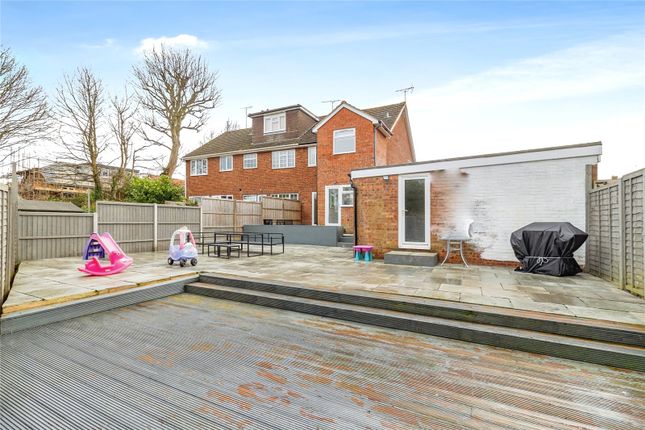 Thumbnail End terrace house for sale in Turnpike Close, Dunstable, Central Bedfordshire
