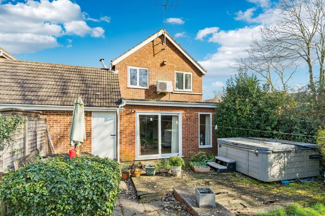 1 Wrights Orchard Brook Field, Stevenage photo 4