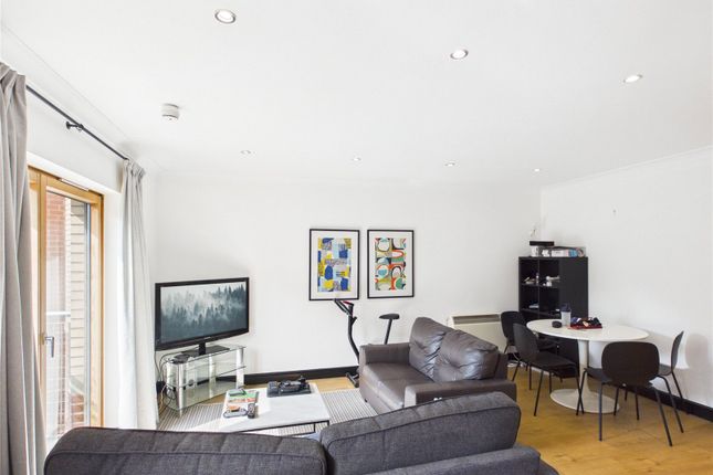 Flat 8,, 86 Great Bridgewater Street photo 4
