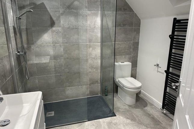 Room 5, 53, New Charlton Way, Bristol photo 4