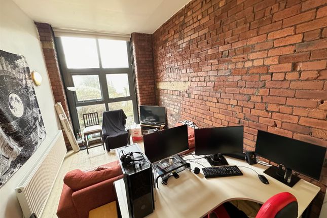 6 old school lofts, LEEDS photo 3