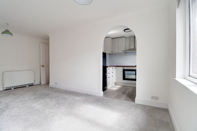 The Maples, Granville Road, St Albans photo 3
