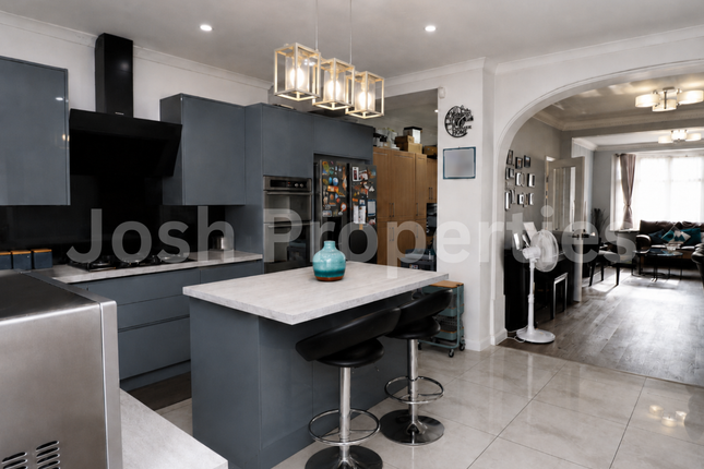 Lancing Road, Ilford photo 5