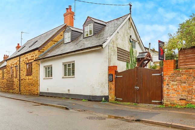 Cottage for sale in Stoke Road, Blisworth, Northampton