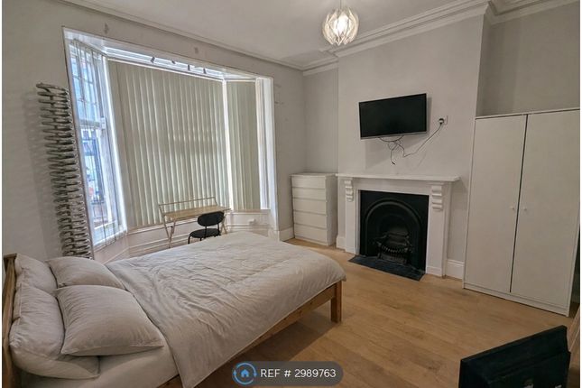 Sycamore House, New Walk, Leicester photo 4