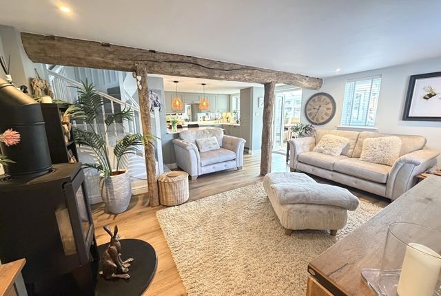 8, Moorhayes Court Devon, Talaton photo 4