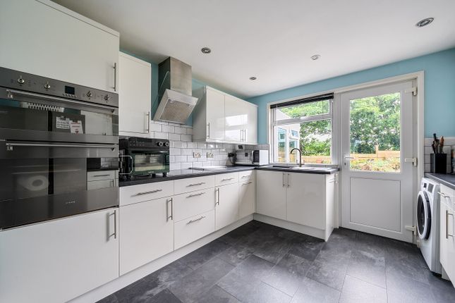 5 Tregellas Road, Mullion Helston Cornwall, Cornwall photo 3