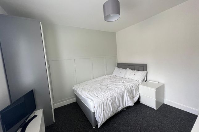 Property to rent in Florence Street, Swindon