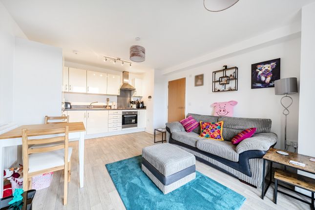 Flat Nineteen, Pembroke House, Camberley photo 4