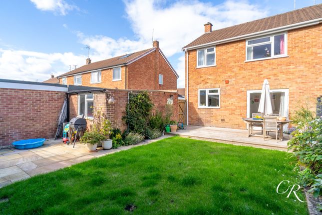 18 Oak Manor Drive, Cheltenham photo 4