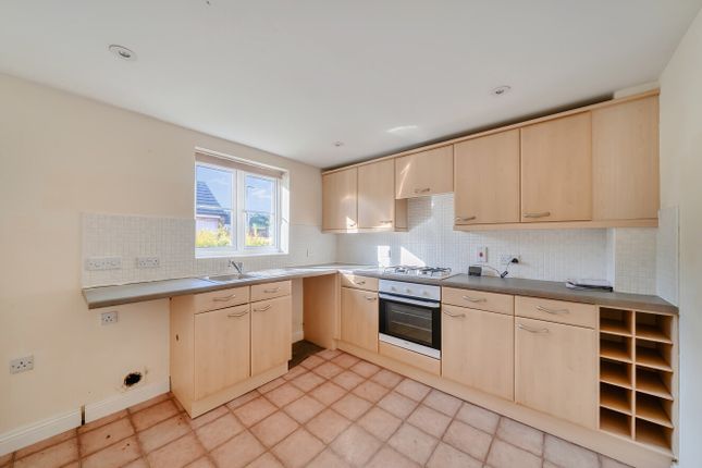 6, Carnival Close, Somerset photo 2