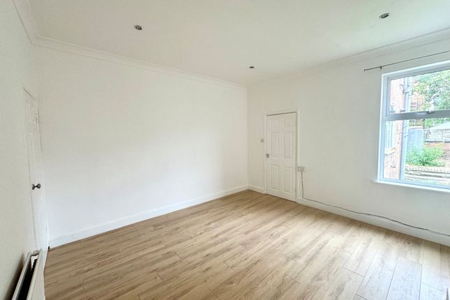 57, NOTTINGHAM photo 3