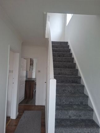 153, Cemetery Road, SCUNTHORPE photo 5