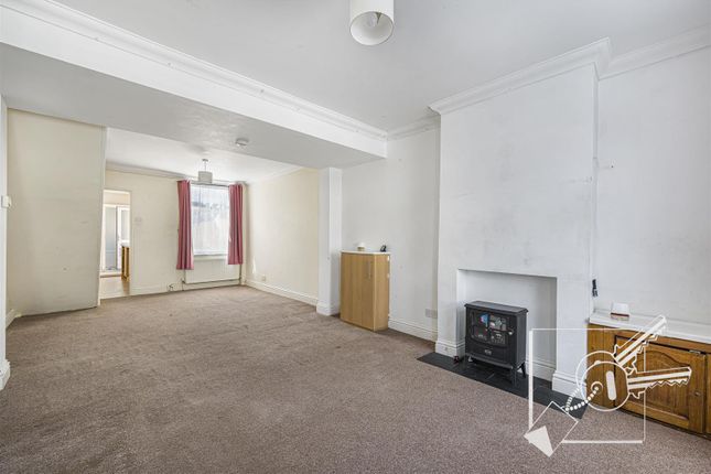 62, Alexandra Road, Gravesend photo 4