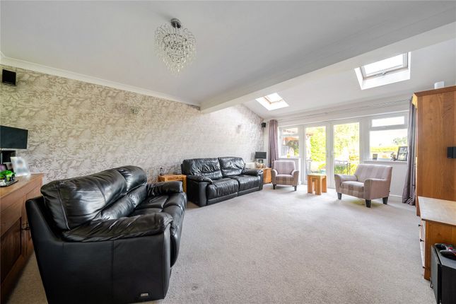 141, Lovibonds Avenue, Orpington photo 4