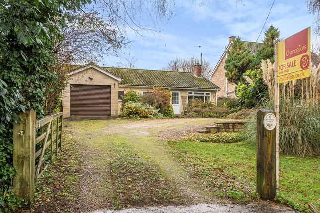 Thumbnail Detached bungalow for sale in Hampton Poyle, Oxfordshire