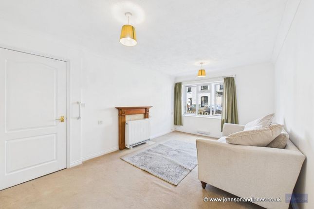 3, Abbey Court, Abbey Road, Chertsey photo 3