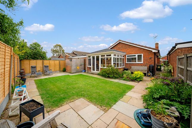8, Milton Close, Northwich photo 2