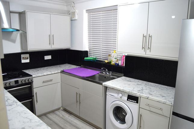 41, Shotton Walk, Manchester photo 5