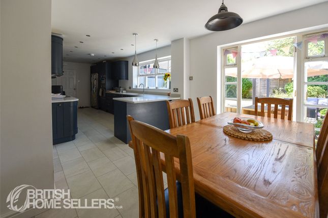 8, Vallenders Road, Tewkesbury photo 4