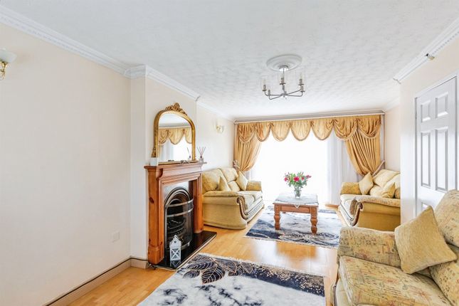 5, Dene Close, Wellingborough photo 4