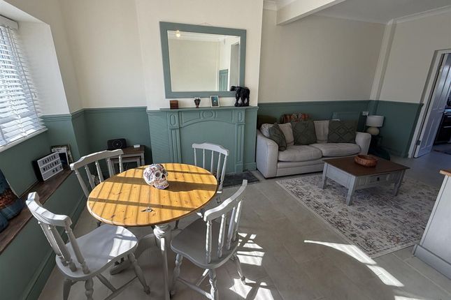 37 Harbour Village, Goodwick photo 5