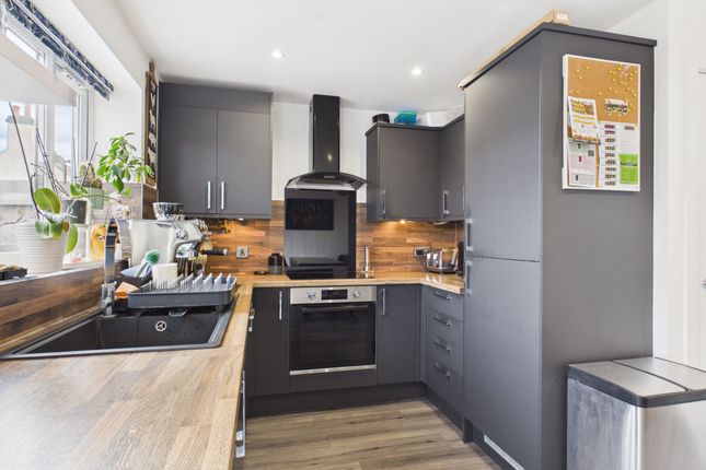 4 Sunshine Close, Nottingham photo 4