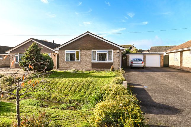 2-bed bungalow on 11, Oak Road, Hampshire, £389,950