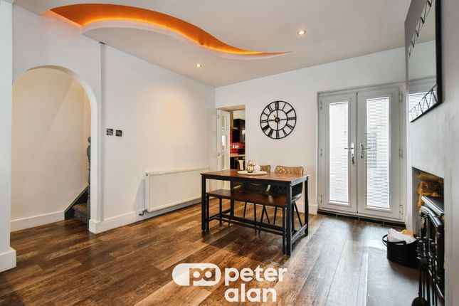 12, Guest Cottages, Merthyr Tydfil photo 4