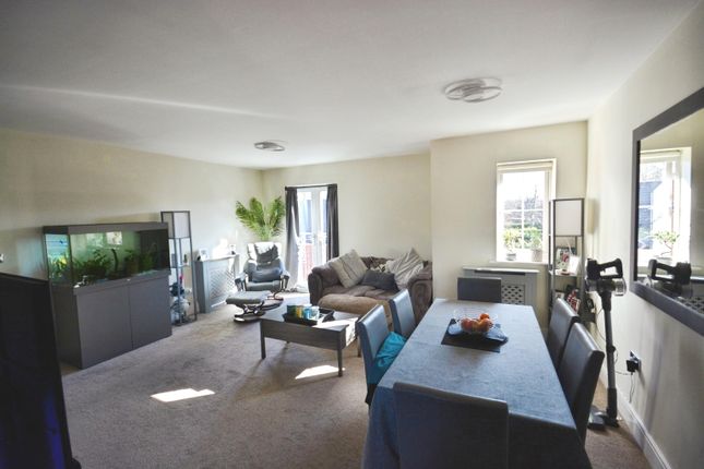 77, Sanville Gardens, Ware photo 2