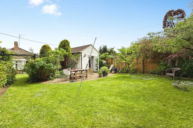 13, Greenway Gardens, Trowbridge photo 2