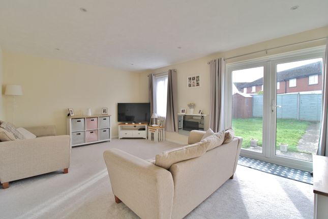 2, Adams Terrace, Drayton, Portsmouth, Hampshire photo 3