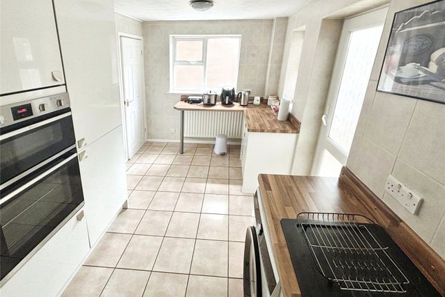 9, Walnut Close, Swadlincote photo 4