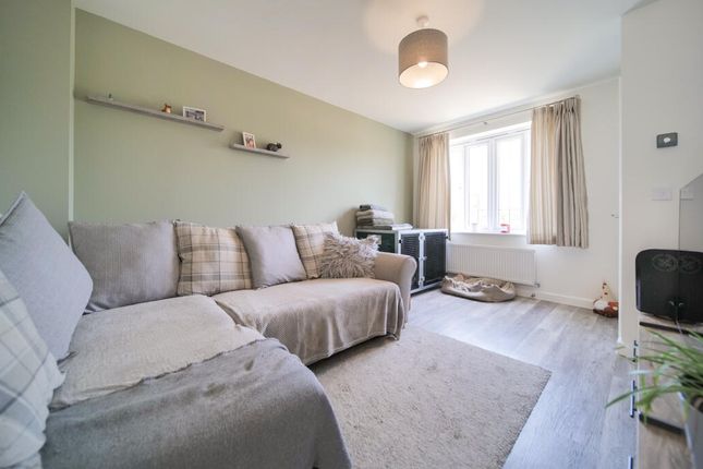 44, Basil Drive, Melksham photo 4