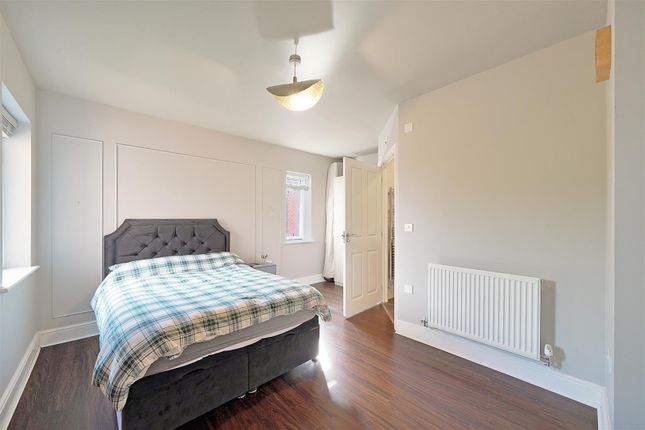 61 Maven Court, Sudbury Hill, Harrow photo 2