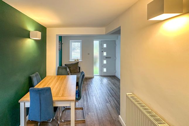 43, Ollerton Walk, Corby photo 4