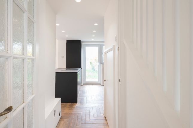 Terraced house to rent in Kent Way, Surbiton