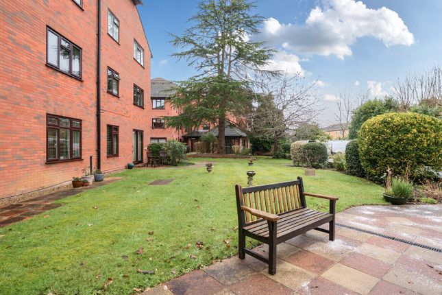 24 Summerlands Lodge,, Farnborough Common, Orpington photo 4