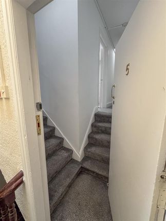 Flat 5, 20 Michael Street, Peel photo 2