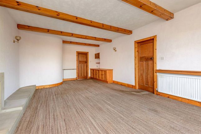 4 Strachan Gardens, Blackhall Edinburgh photo 4
