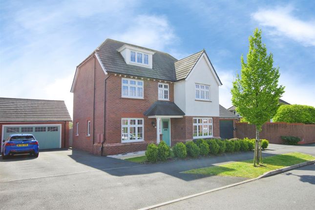 5-bed house on 32, Diamond Crescent, Swindon, £675,000