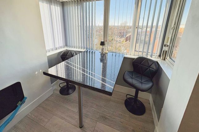 128, Hadrian Court, Newcastle Upon Tyne photo 4