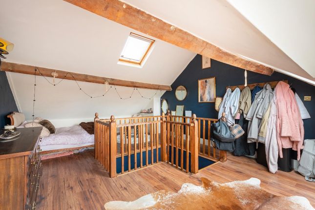 0A2Ths - Loft Room D.Jpg