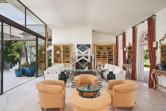 Villa for sale in Saint-Tropez, 83990, France