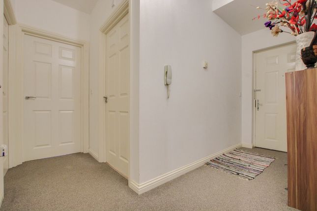 Flat for sale in Beeston Courts, Basildon