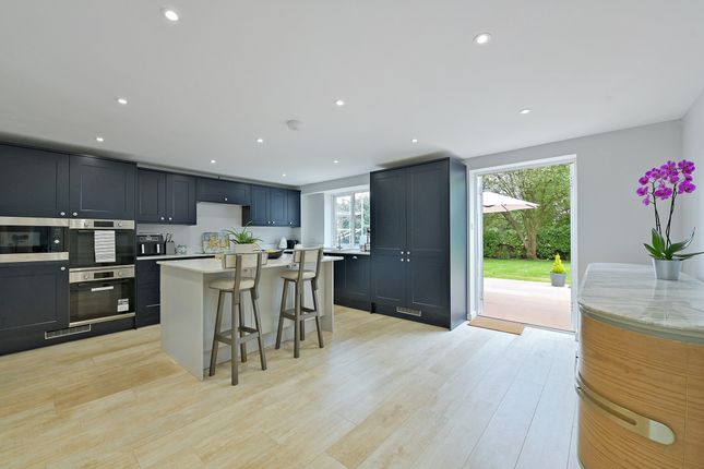 Rosewood House, Ockwells Road, Maidenhead photo 3